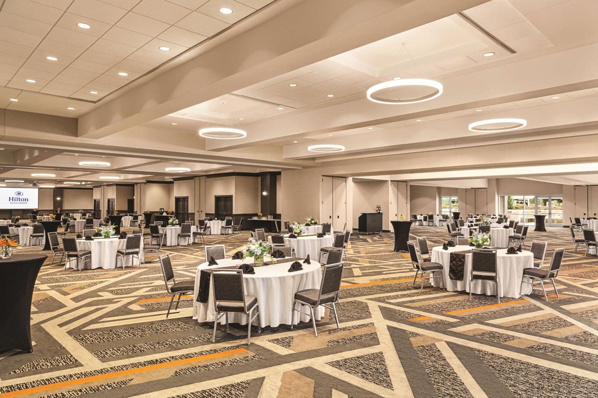 Hilton Knoxville Airport Алкоа Екстериор снимка