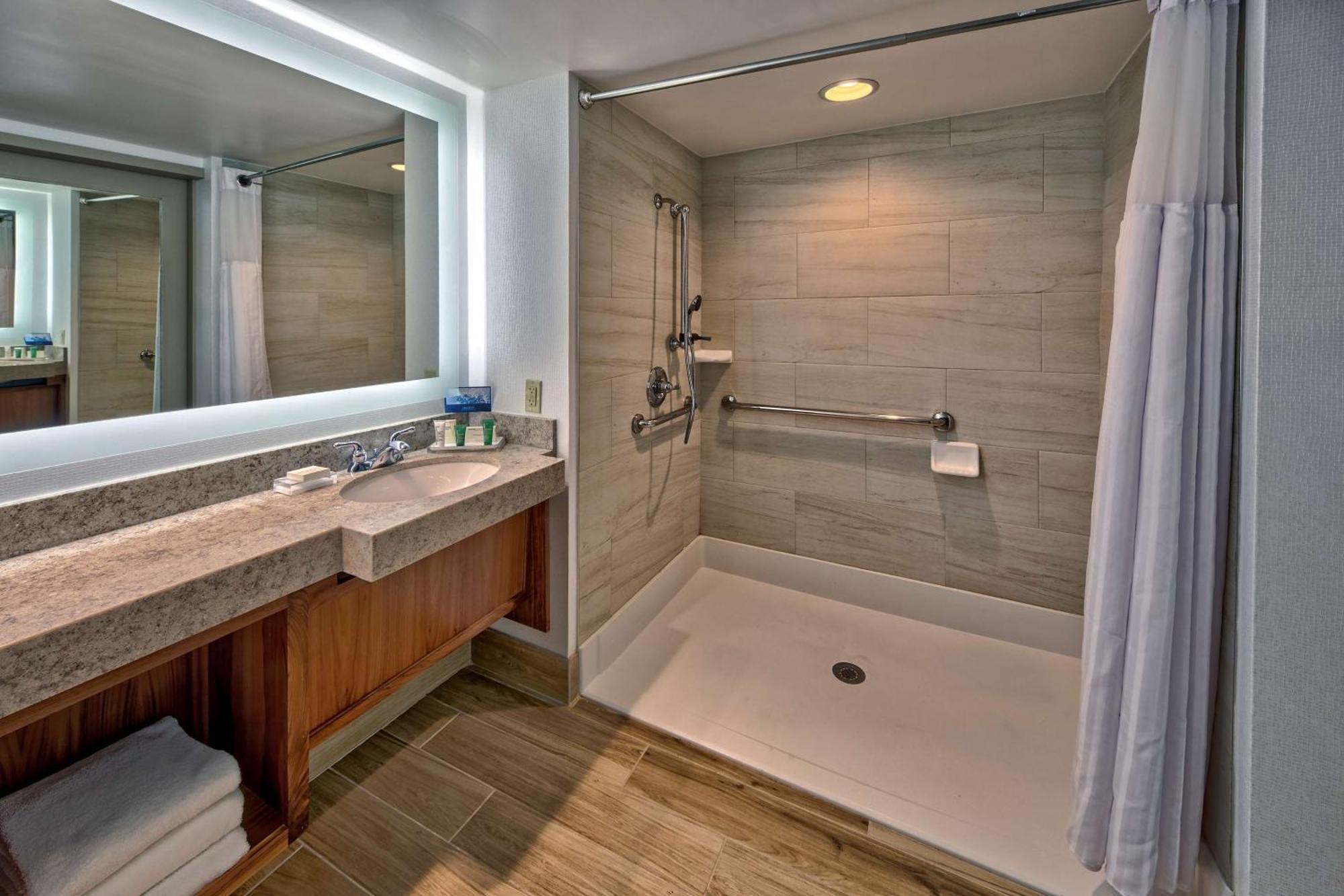 Hilton Knoxville Airport Алкоа Екстериор снимка
