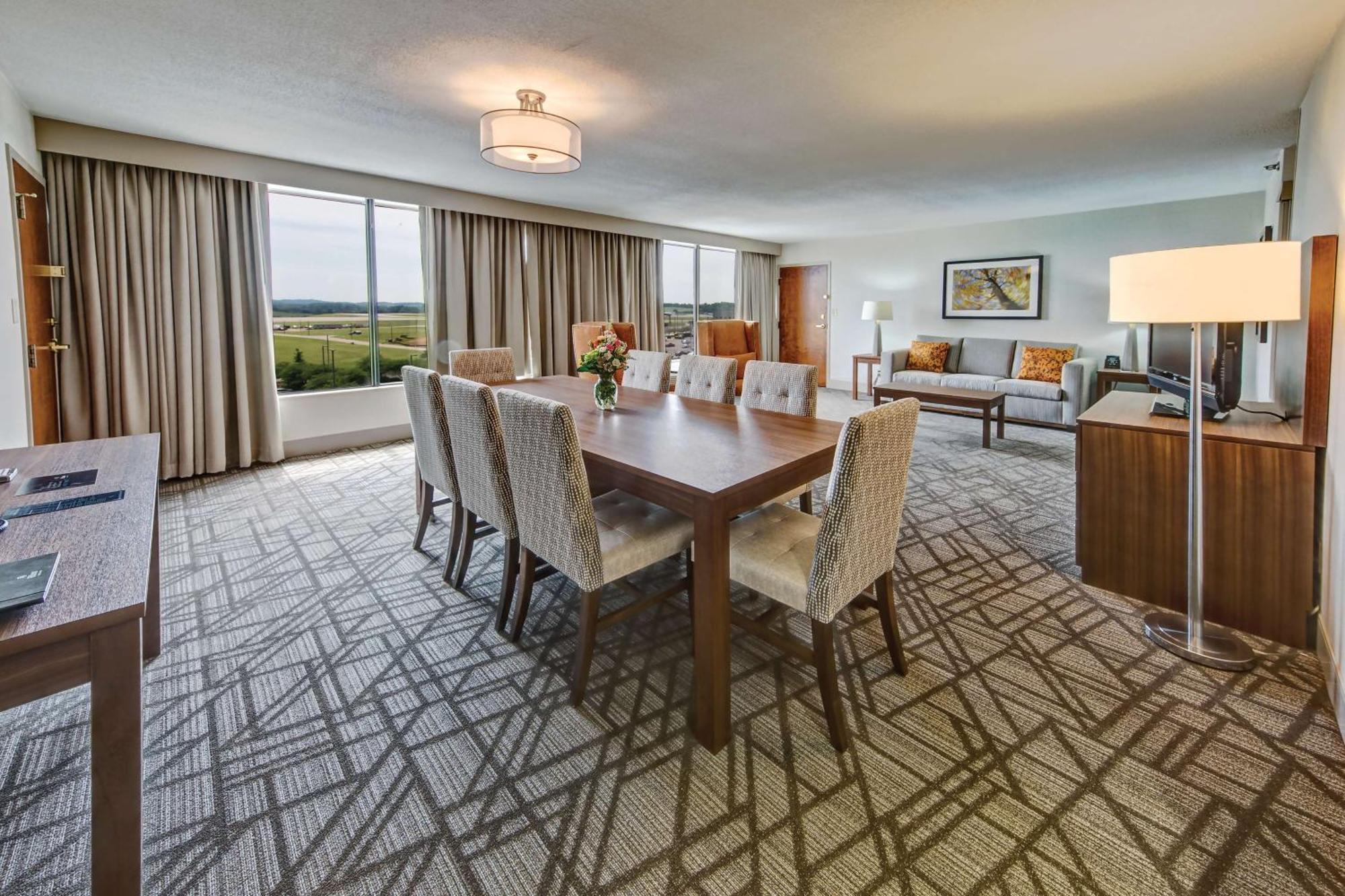 Hilton Knoxville Airport Алкоа Екстериор снимка