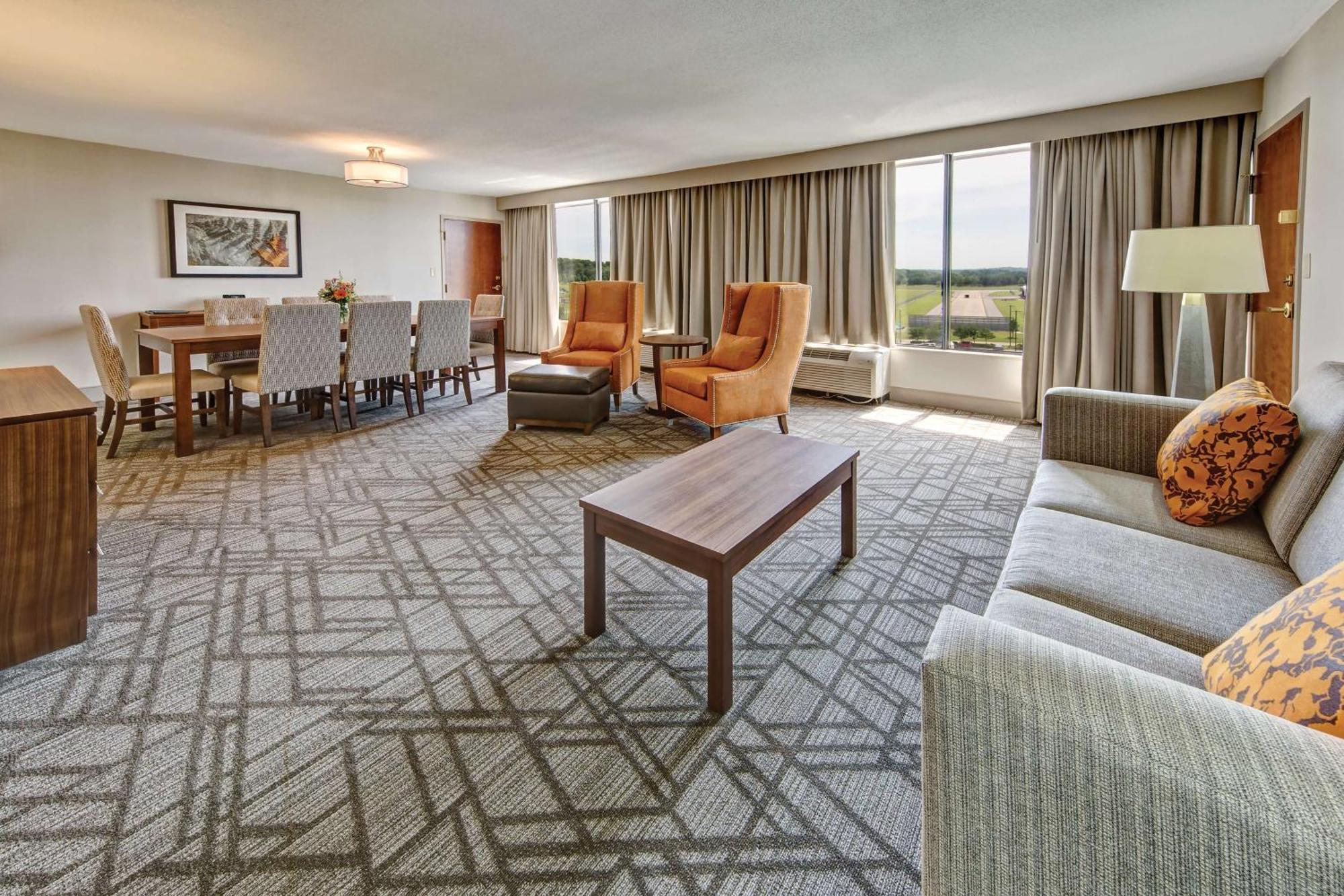 Hilton Knoxville Airport Алкоа Екстериор снимка