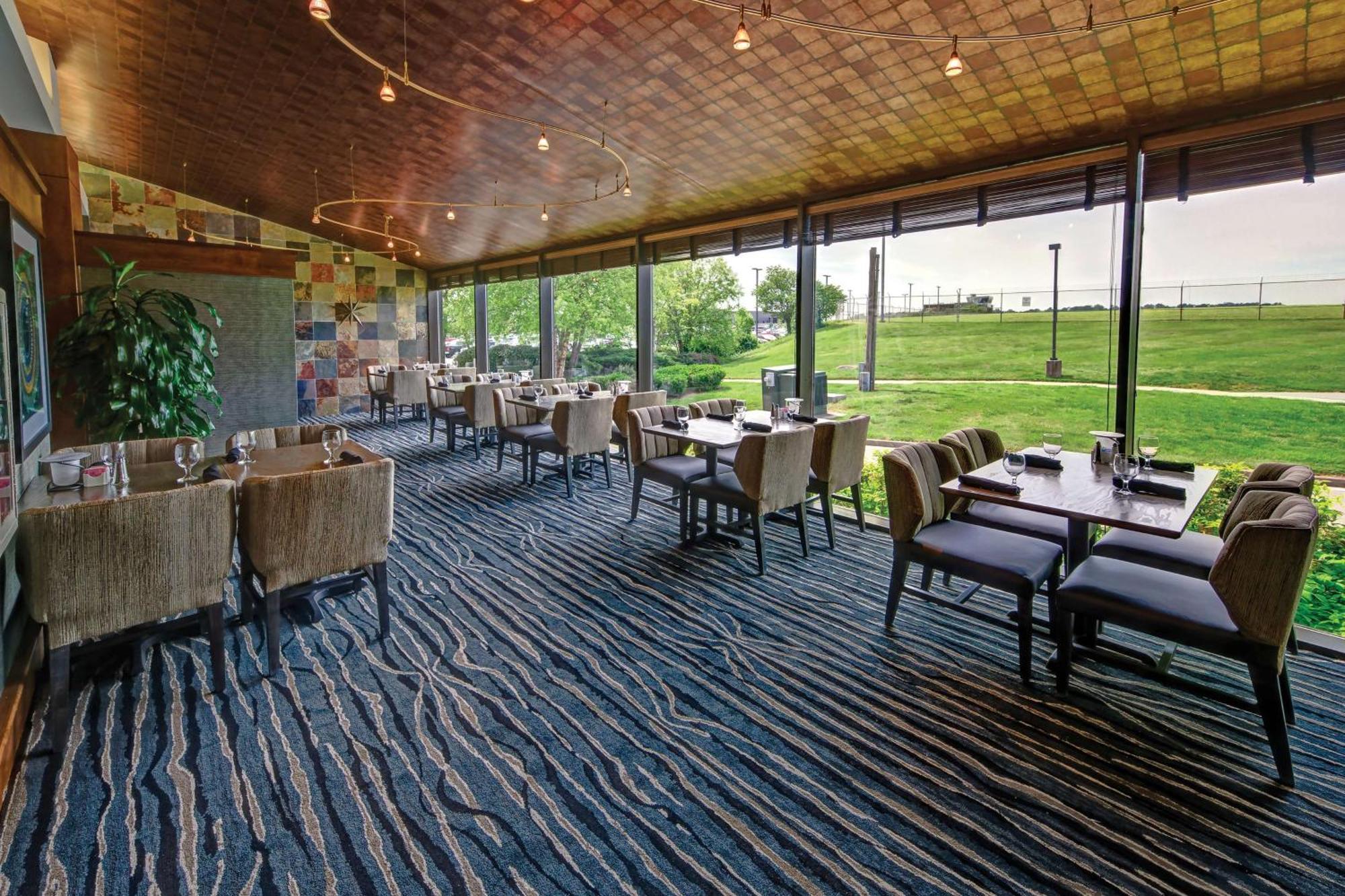 Hilton Knoxville Airport Алкоа Екстериор снимка
