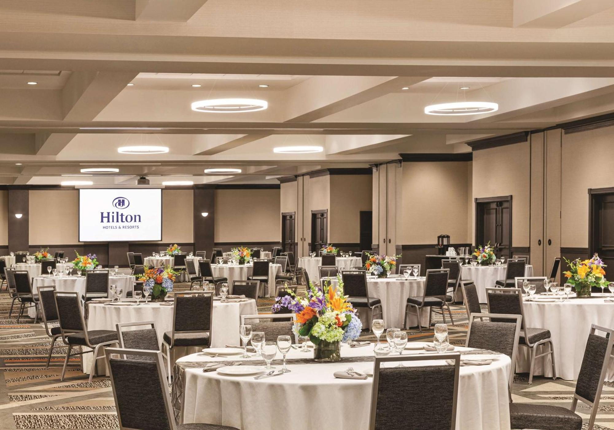 Hilton Knoxville Airport Алкоа Екстериор снимка